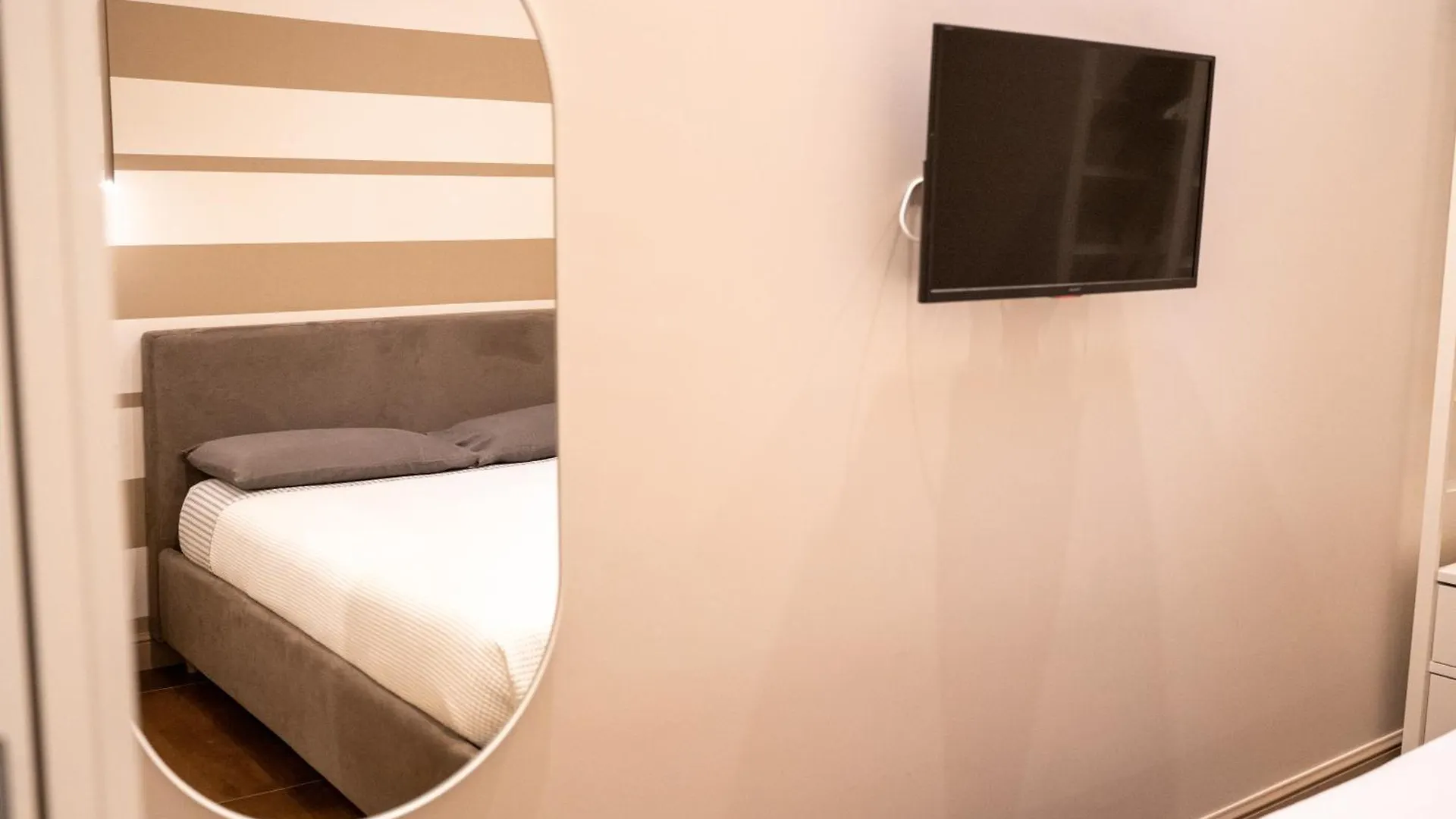 בארי Apartament Rent Casa Almika Giulio Petroni